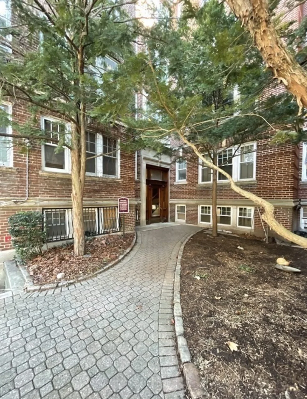 1699 Cambridge St, Mid-Cambridge