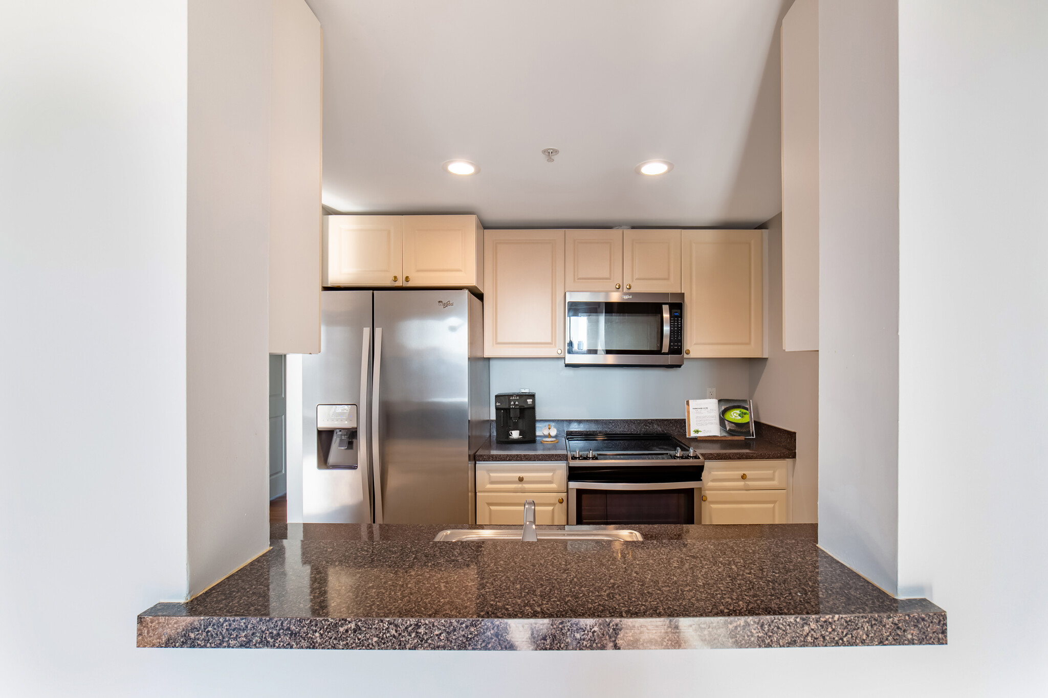 3 bed, 2 bath apartment for rent at 1 Nassau St Unit 806, Back Bay — photo 2 of 7
