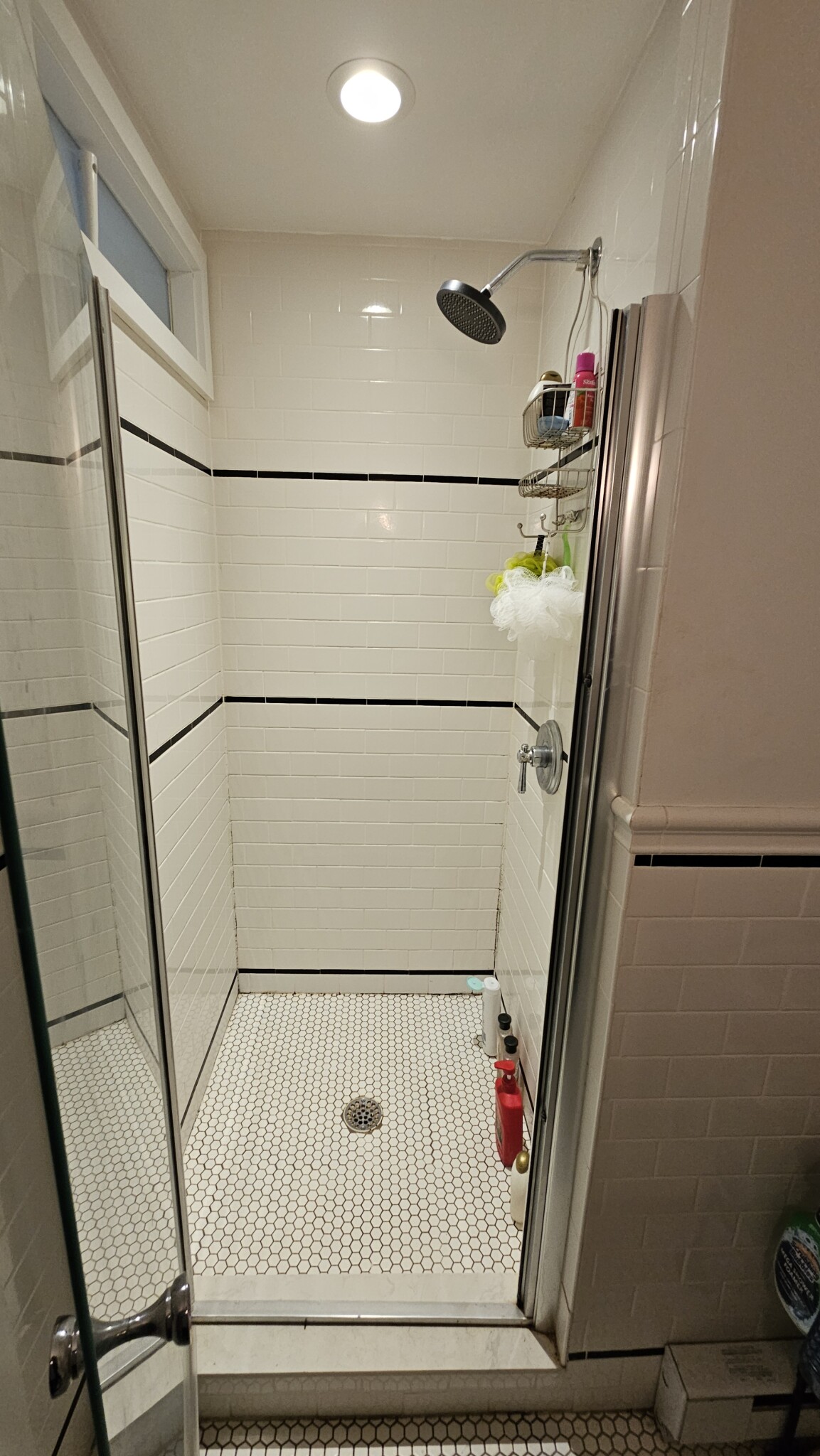 6 bed, 2.5 bath apartment for rent at 11 Woodstock Ave Unit 1, Brighton — photo 13 of 16