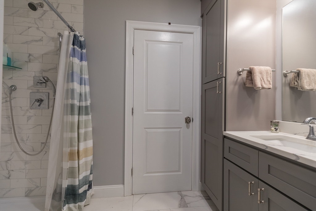 194 K St, South Boston