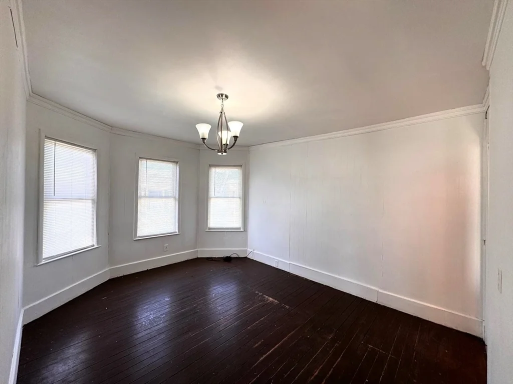 11 Fairmont Pl, Malden