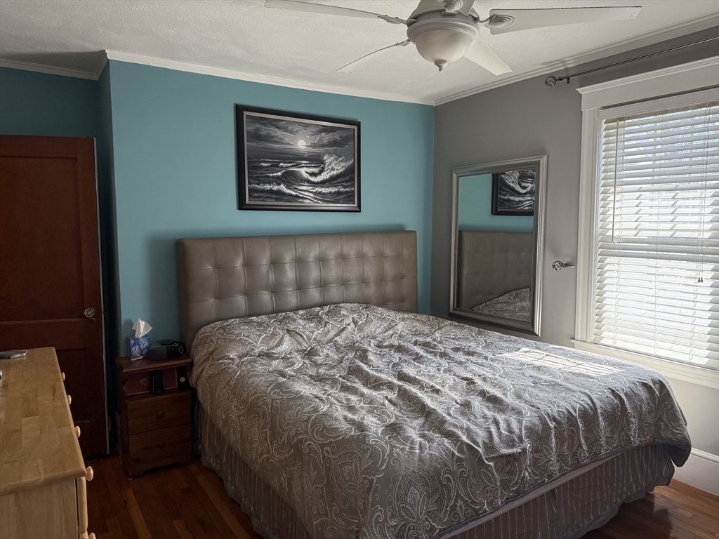 57 W Milton, Hyde Park