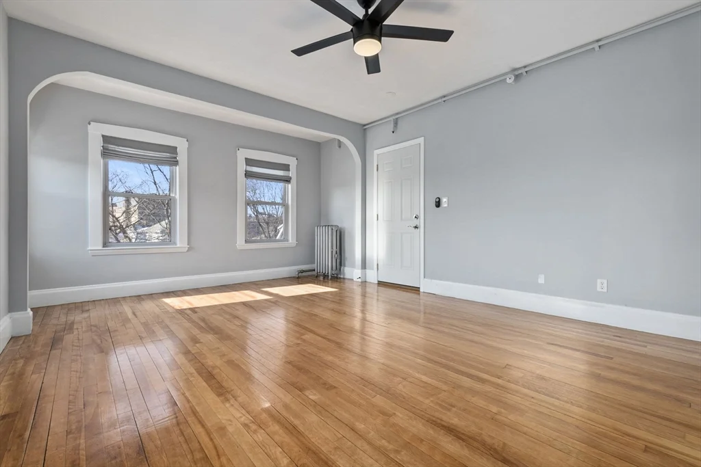 55 Pine St, Swampscott