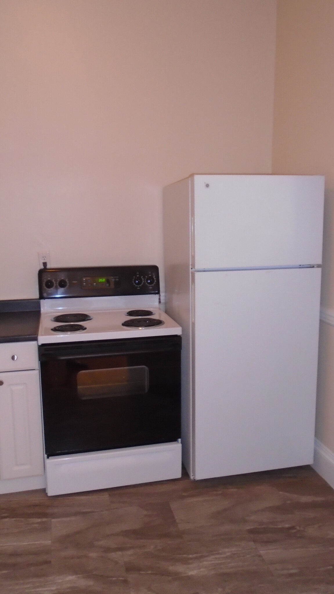 1 bed, 1 bath apartment for rent at 1470 Beacon St Unit 34., Coolidge Corner — photo 2 of 3