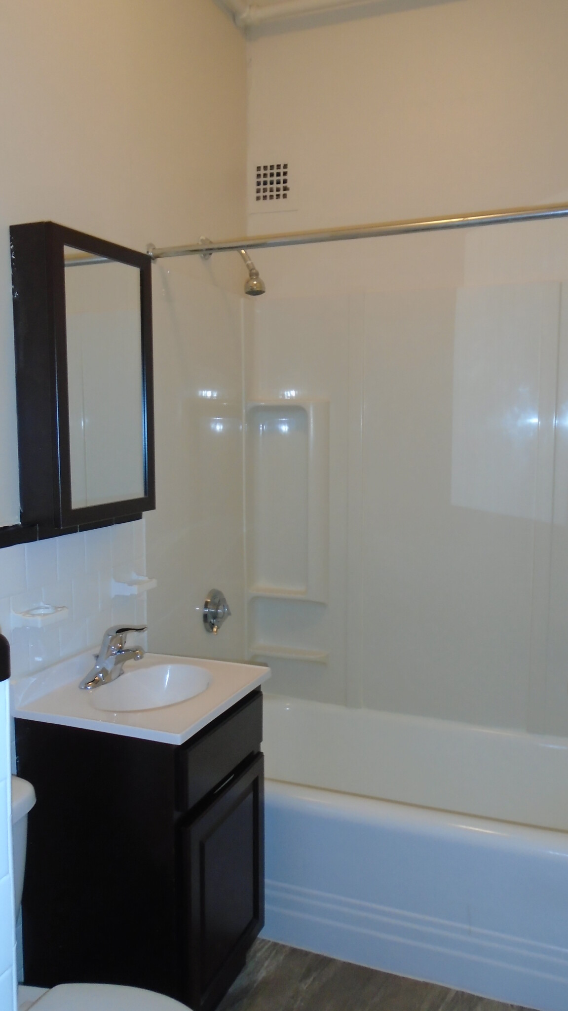 1 bed, 1 bath apartment for rent at 1470 Beacon St Unit 34., Coolidge Corner — photo 3 of 3