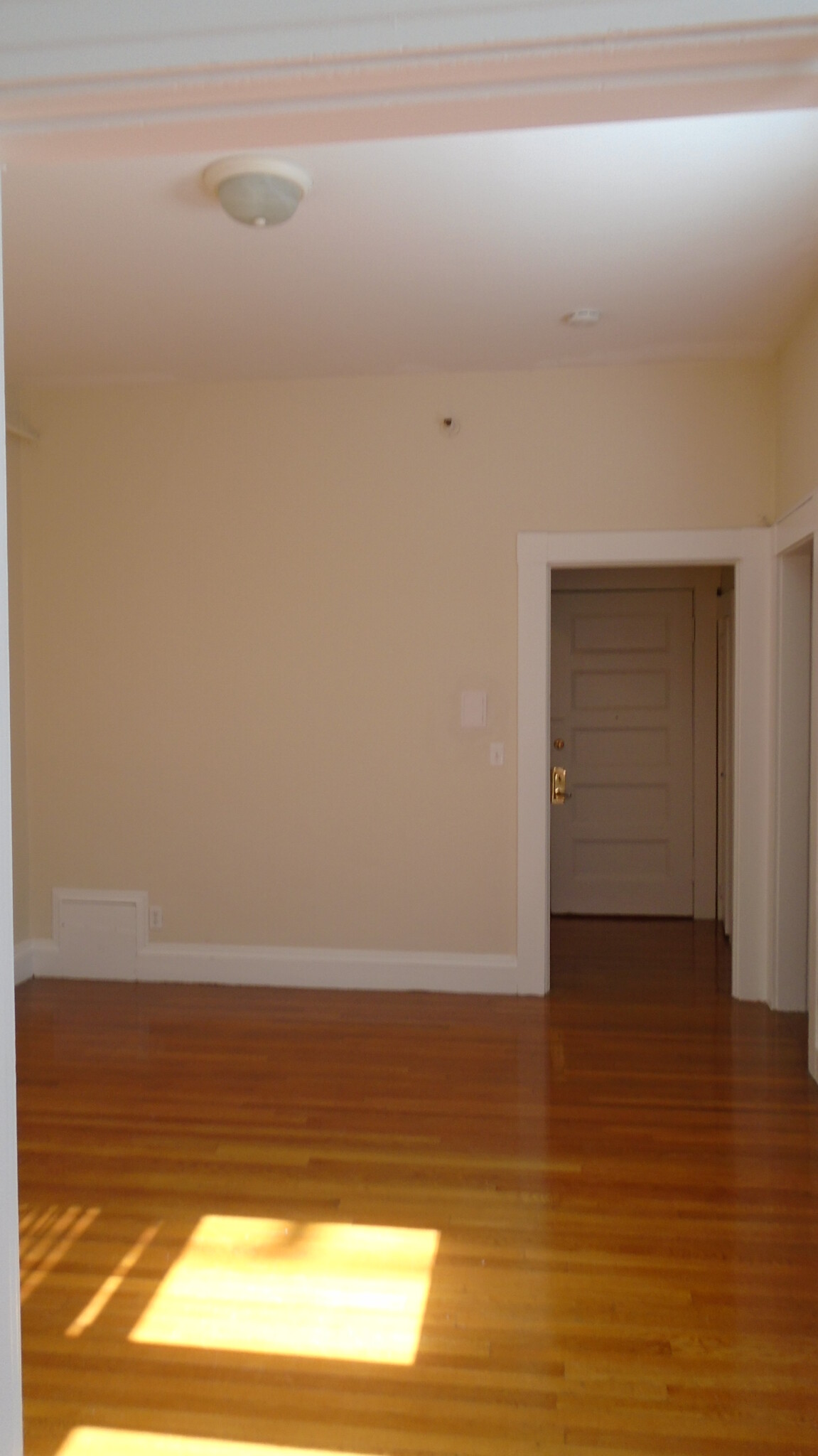 1 bed, 1 bath apartment for rent at 1470 Beacon St Unit 34.., Coolidge Corner — photo 4 of 4