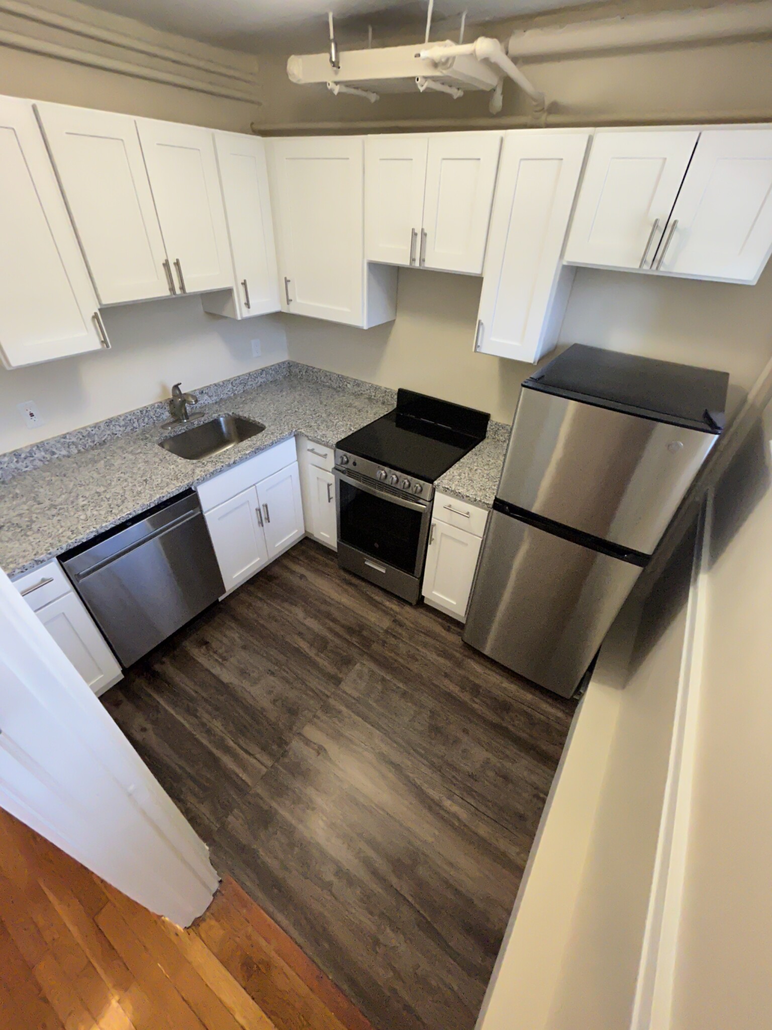 Studio bed, 1 bath apartment for rent at 1470 Beacon St Unit B,,, Coolidge Corner