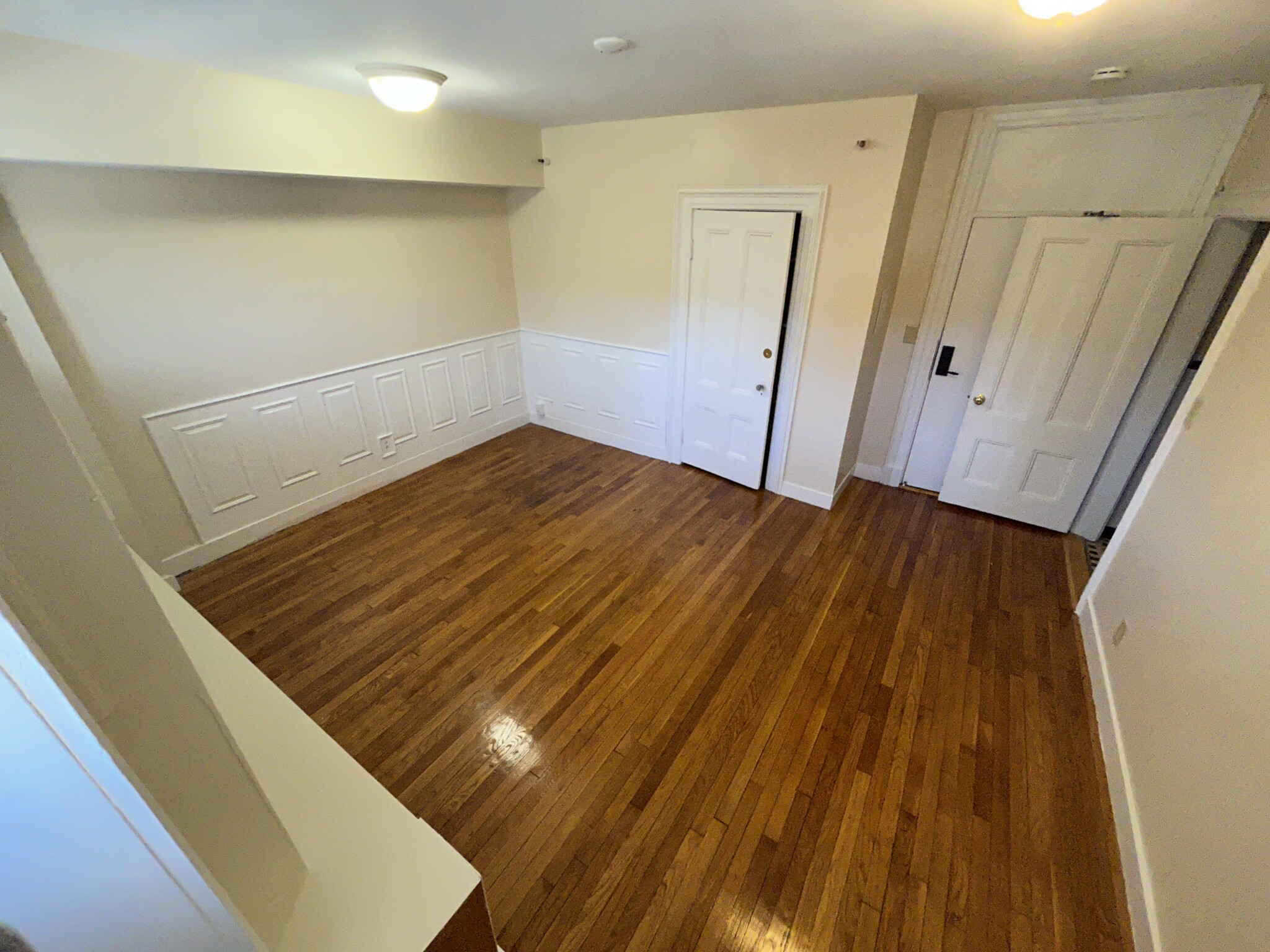 Studio bed, 1 bath apartment for rent at 1470 Beacon St Unit B., Coolidge Corner — photo 2 of 3