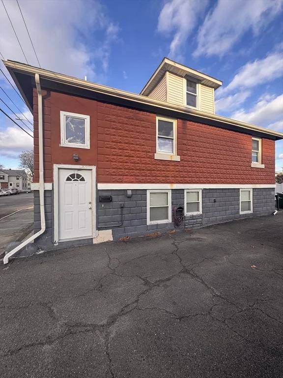26 Rockwell Ave, Medford