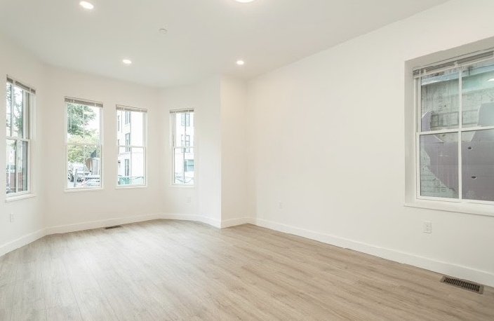 4 bed, 3 bath apartment for rent at 1474 Tremont St Unit 2, Mission Hill — photo 5 of 12