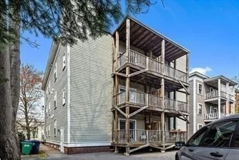 35 Magnolia Ave, Central Square