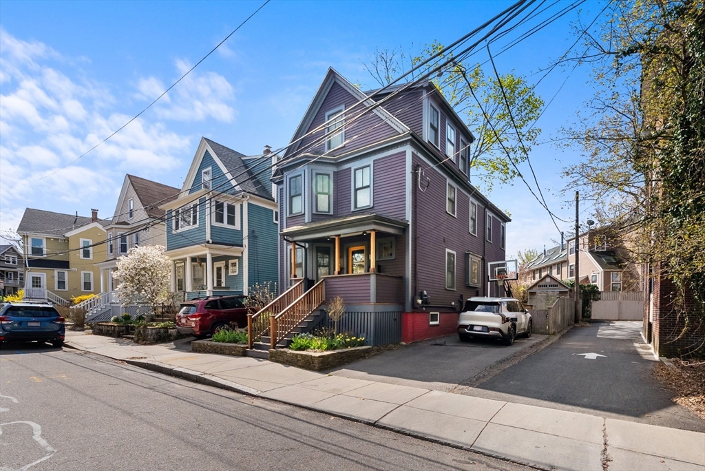 14 Hubbard Ave, Cambridge