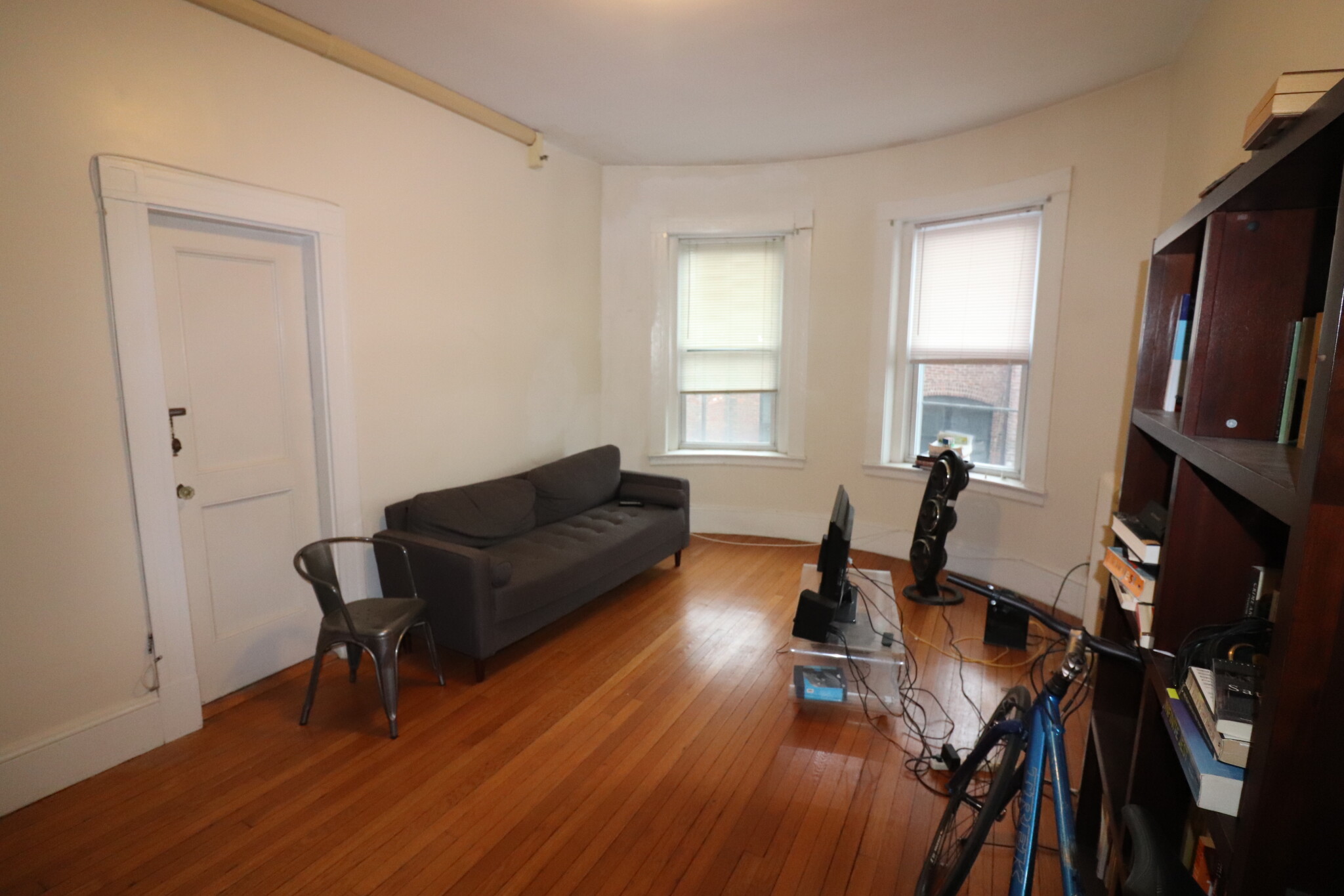 1 bed, 1 bath apartment for rent at 1477 Beacon St Unit 46R, Coolidge Corner — photo 1 of 11