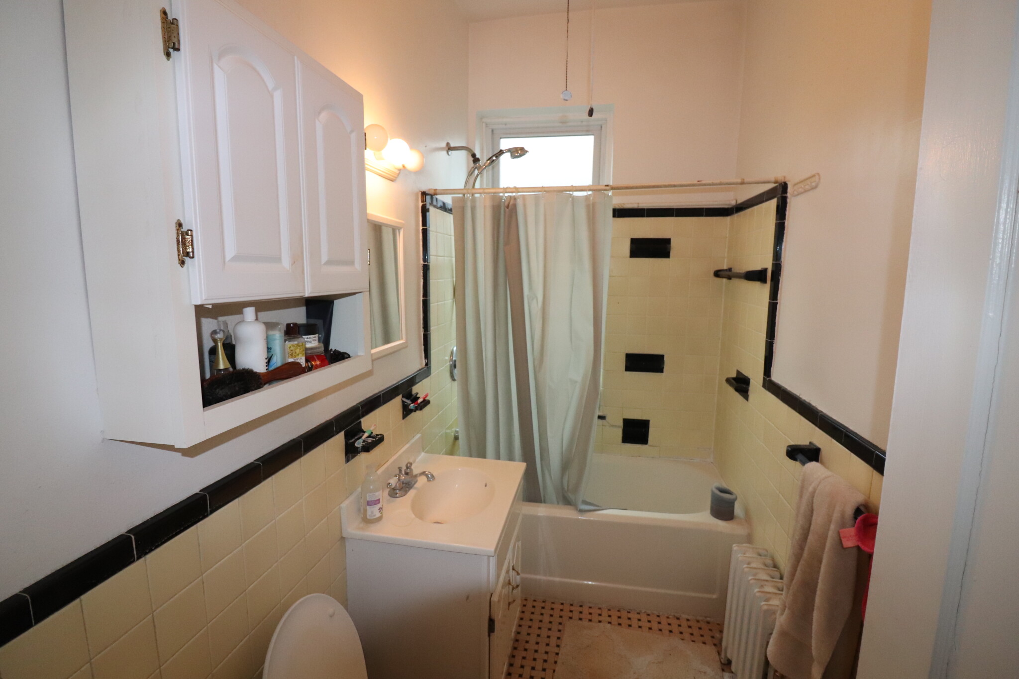 1 bed, 1 bath apartment for rent at 1477 Beacon St Unit 46R, Coolidge Corner — photo 7 of 11