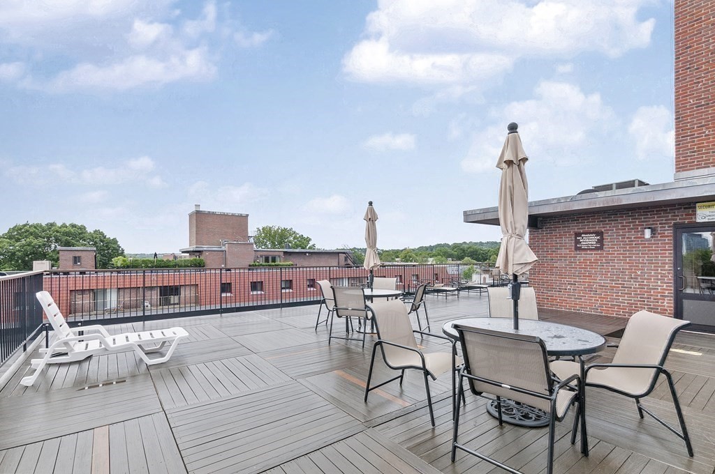 125 Pleasant St, Coolidge Corner