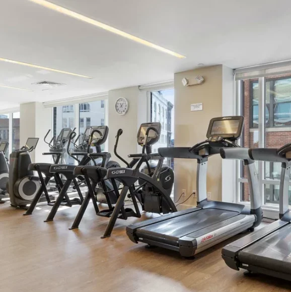 135 Clarendon St, Back Bay