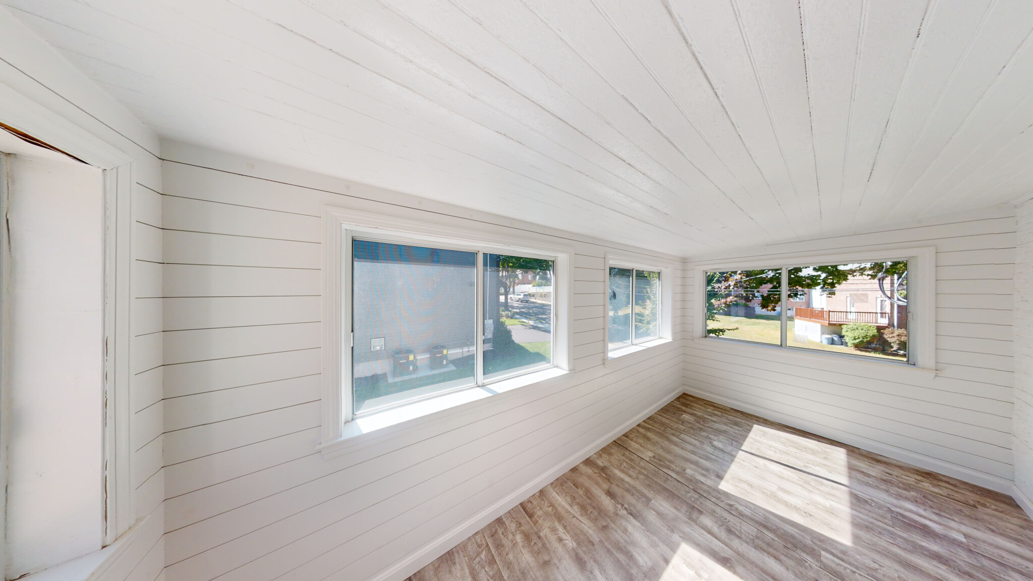 14 Louise Rd, Chestnut Hill