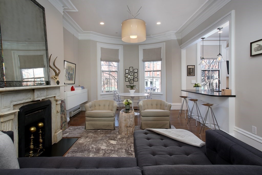 1 bed, 1 bath apartment for rent at 148 Chandler St Unit 3, East Boston — photo 1 of 9