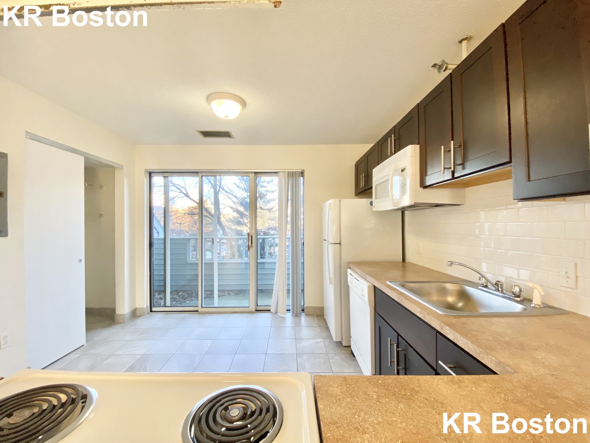 2 bed, 1.5 bath apartment for rent at 143 North Beacon St Unit A3, Brighton — photo 1 of 5
