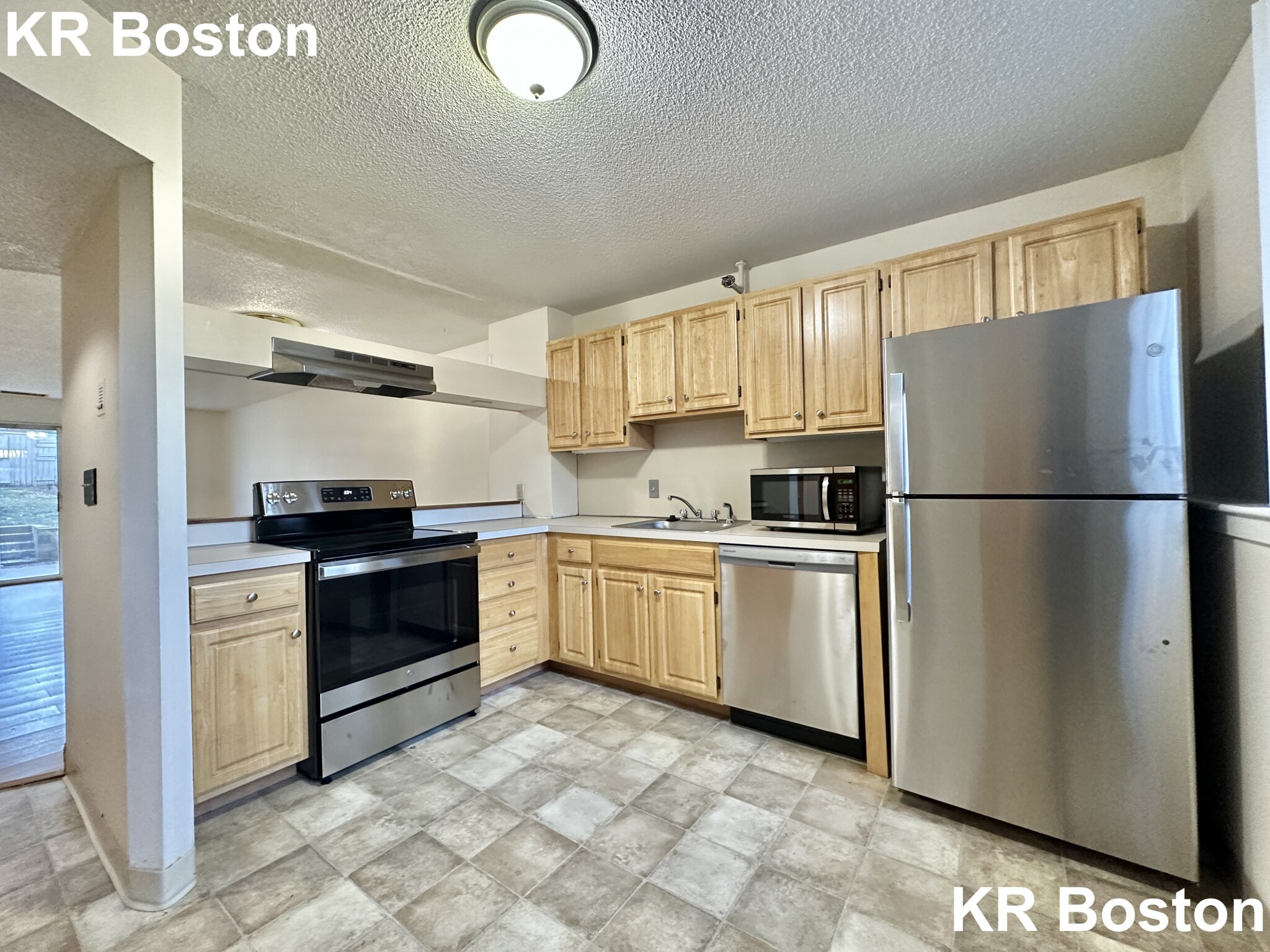 2 bed, 1.5 bath apartment for rent at 148 North Beacon St Unit A2, Brighton — photo 6 of 8