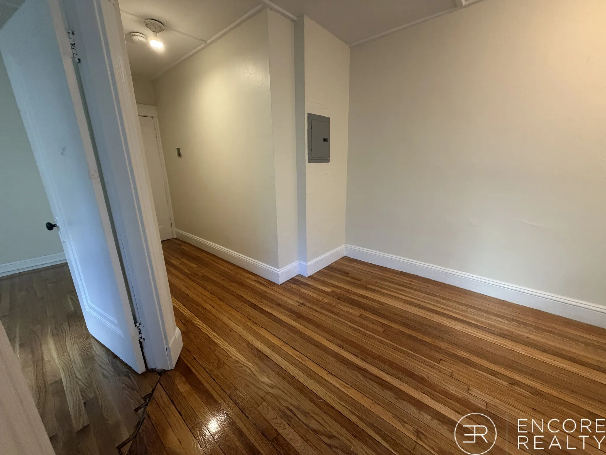 1185 Boylston St, Fenway