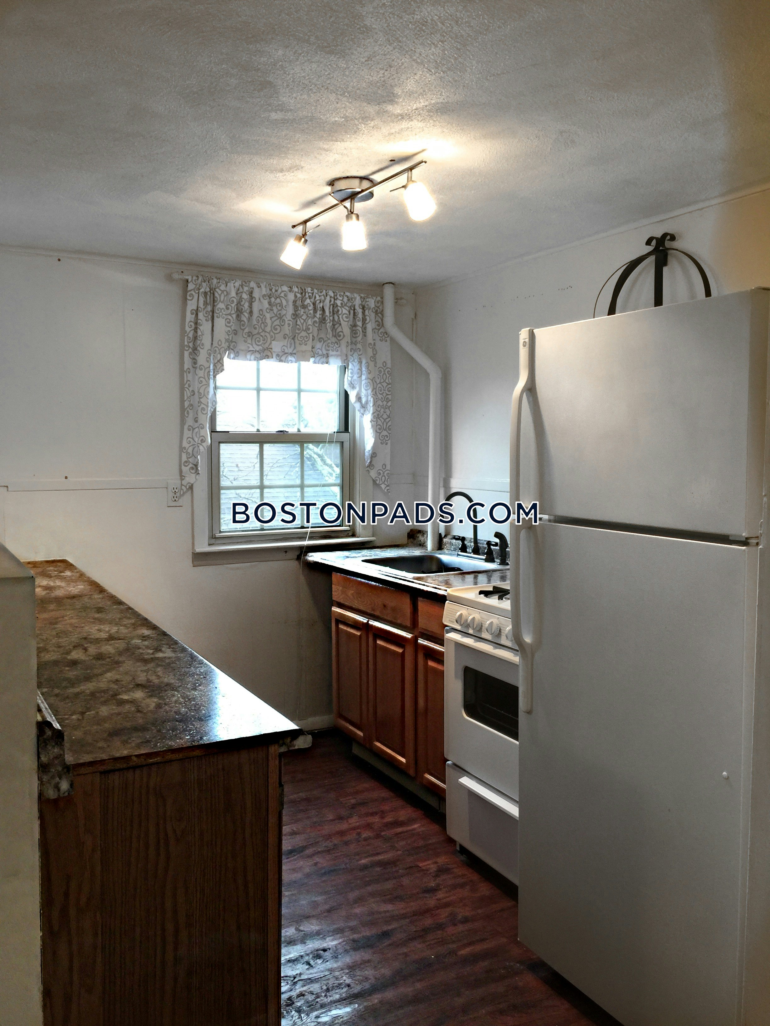 1 bed, 1 bath apartment for rent at 14 Melrose St Unit 4, Back Bay — photo 2 of 9