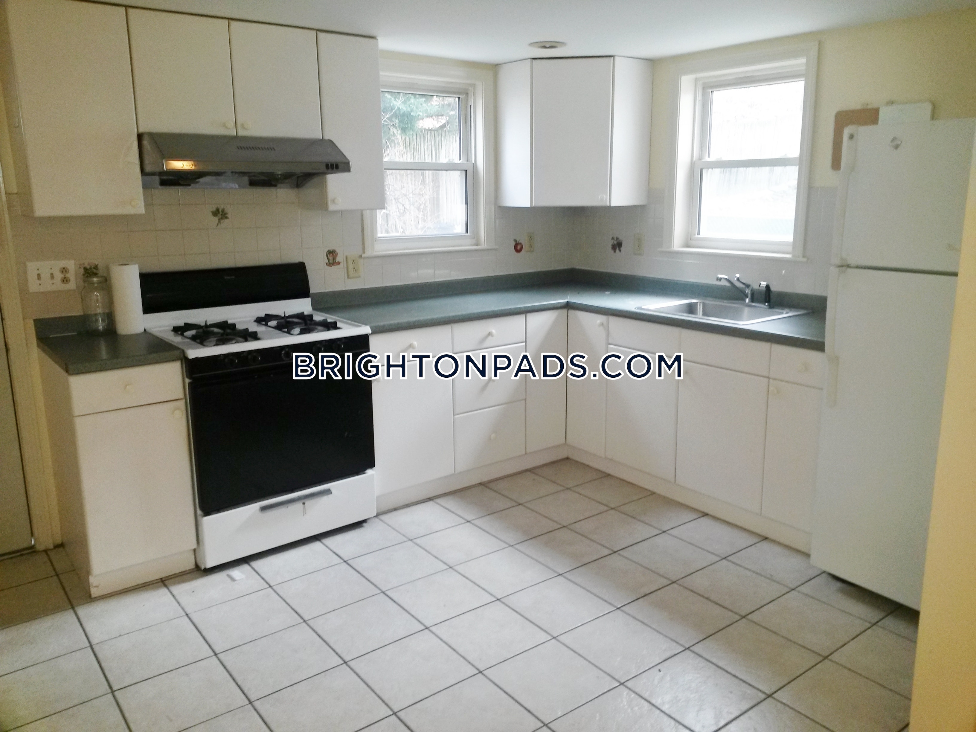 2 bed, 1 bath apartment for rent at 2 Platt Rd Unit 1, Brighton — photo 1 of 49