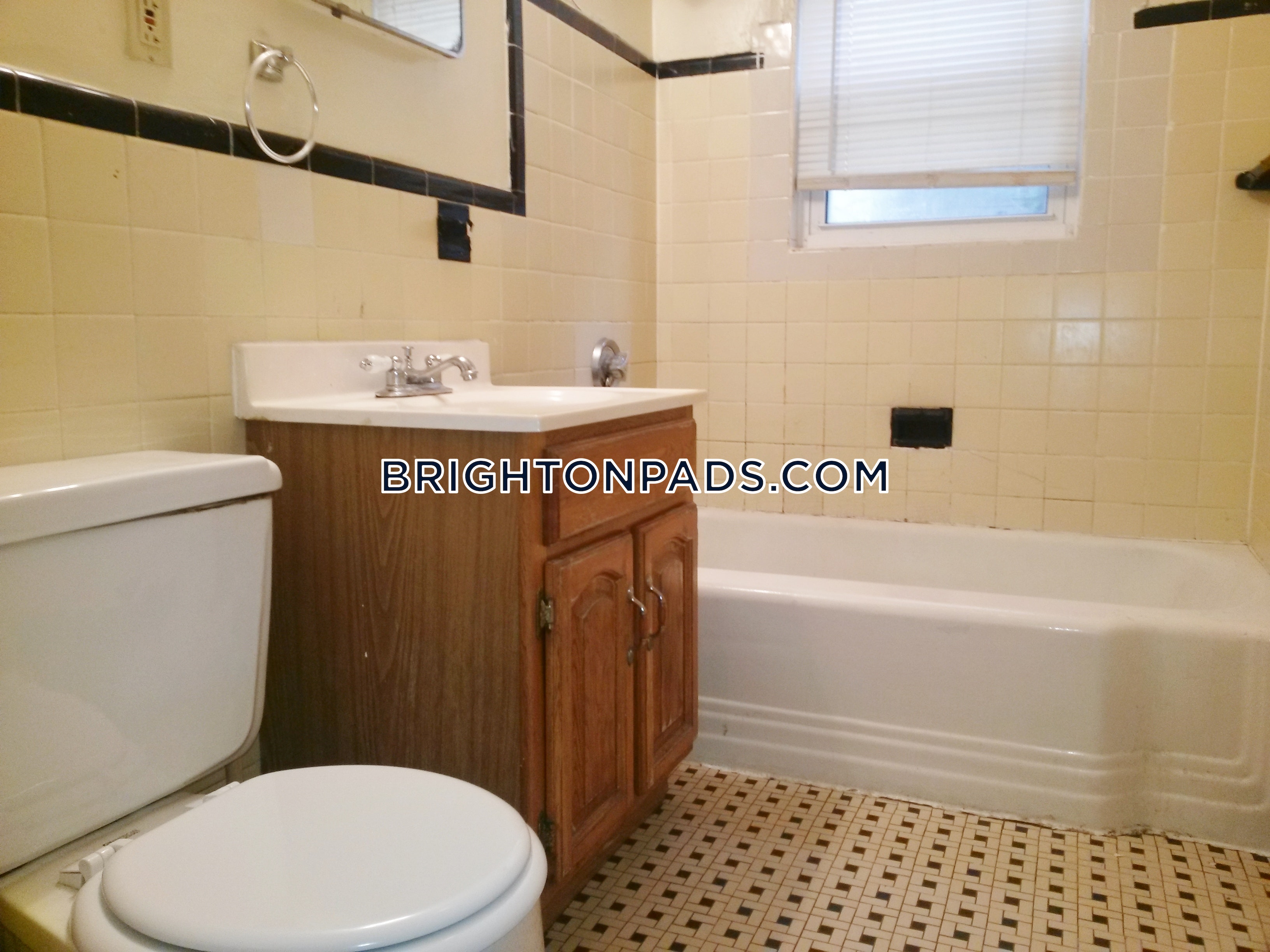 2 bed, 1 bath apartment for rent at 2 Platt Rd Unit 1, Brighton — photo 28 of 49