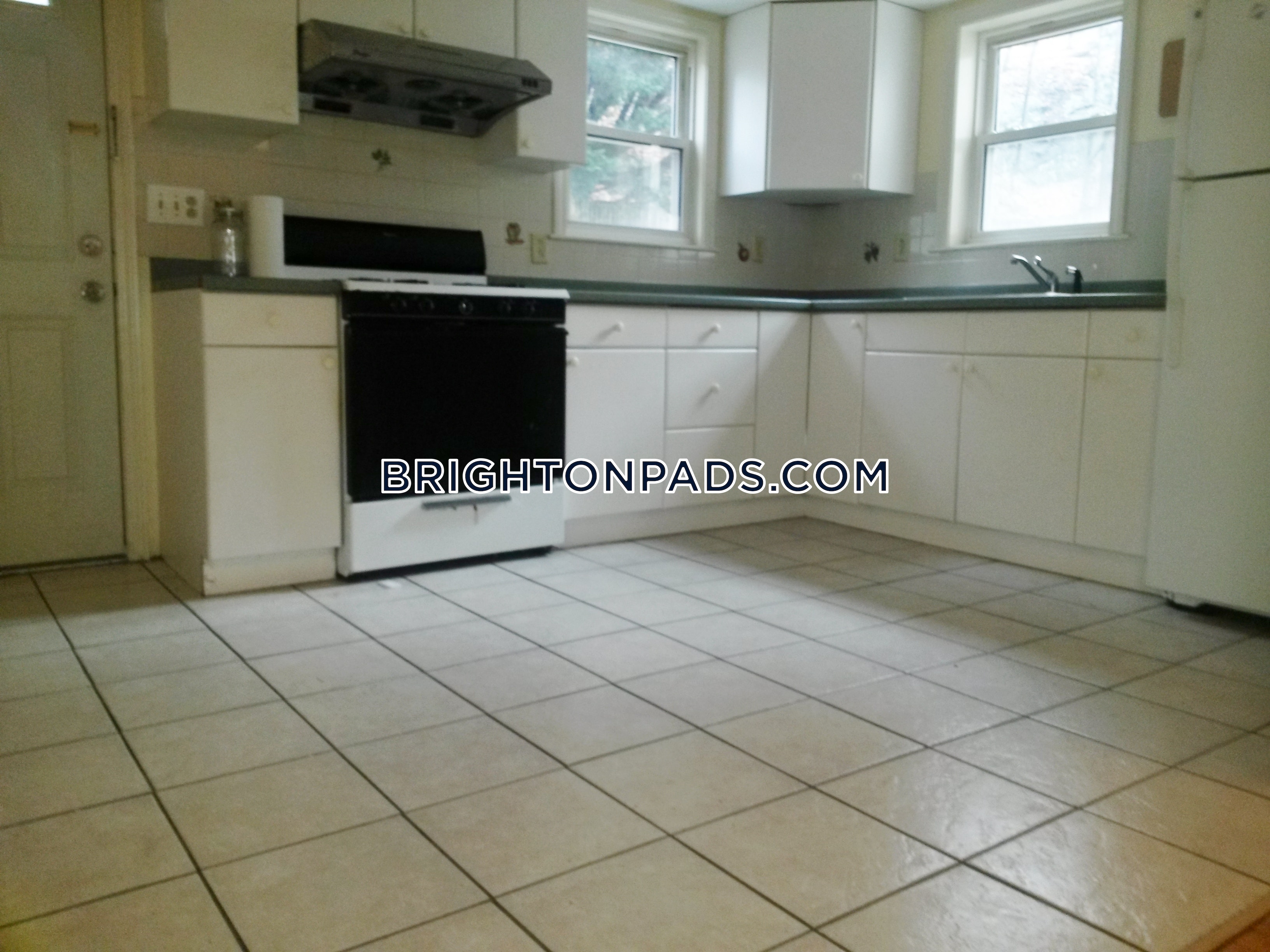 2 bed, 1 bath apartment for rent at 2 Platt Rd Unit 1, Brighton — photo 32 of 49