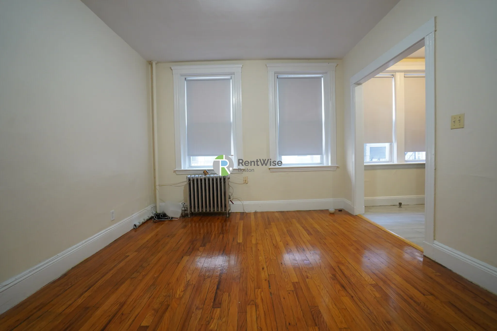 131 Washington St, Brighton