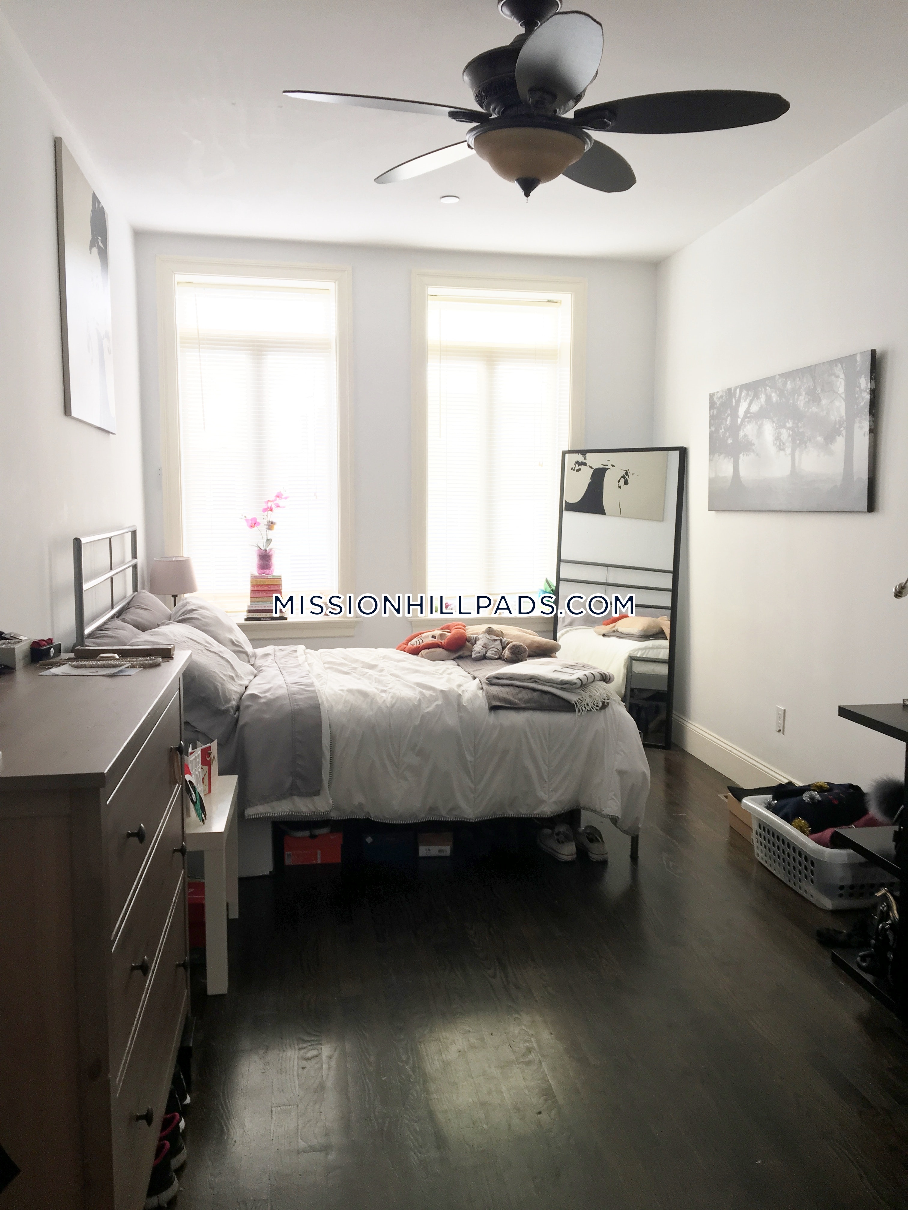 4 bed, 2.5 bath apartment for rent at 1435 Tremont St Unit 1, Mission Hill — photo 9 of 14