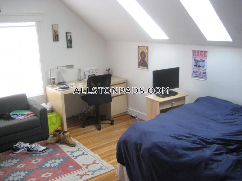 4 bed, 1 bath apartment for rent at 51 Gardner St Unit U1, Allston — photo 12 of 22