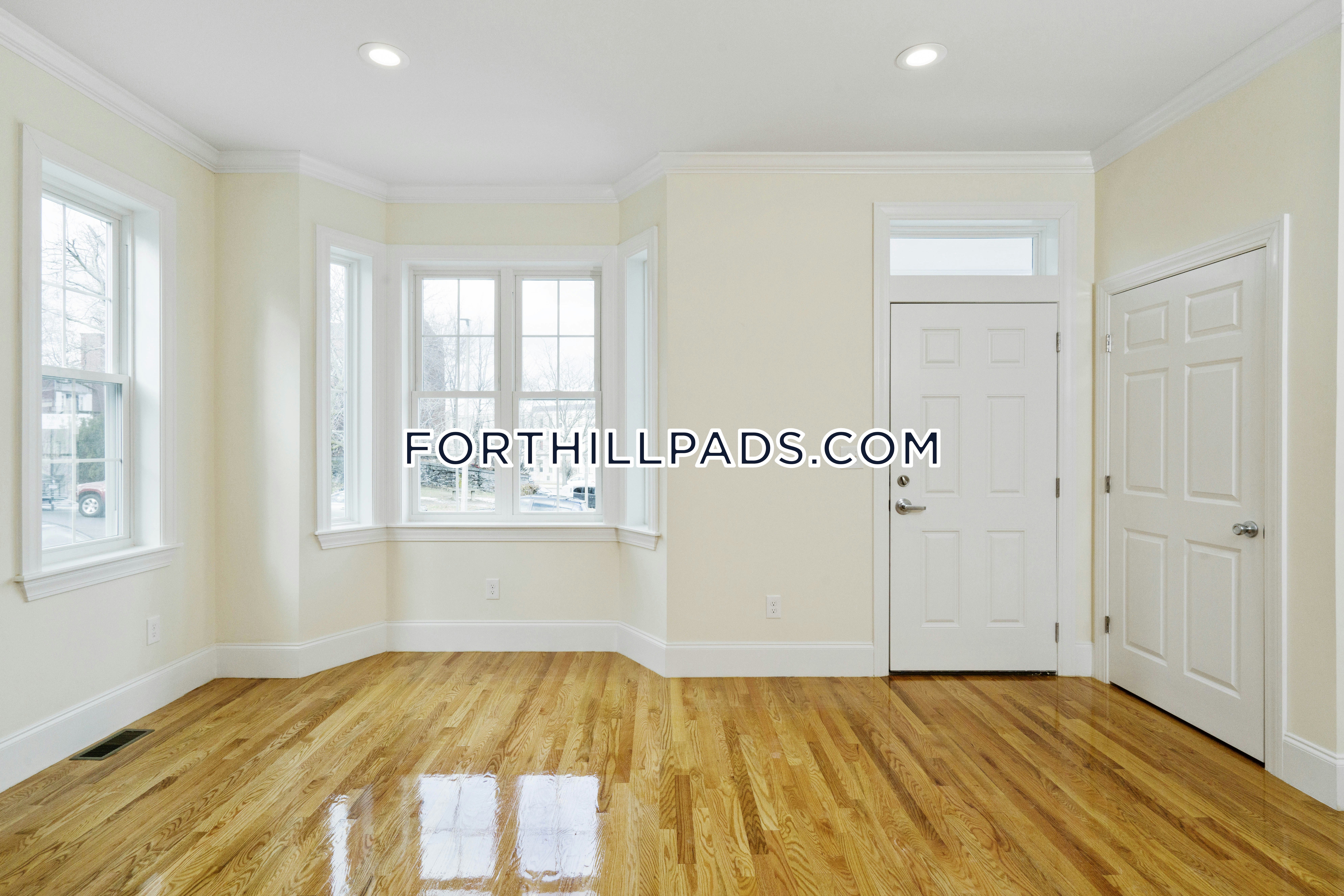 4 bed, 2.5 bath apartment for rent at 130 Roxbury St Unit 1, Roxbury — photo 18 of 24