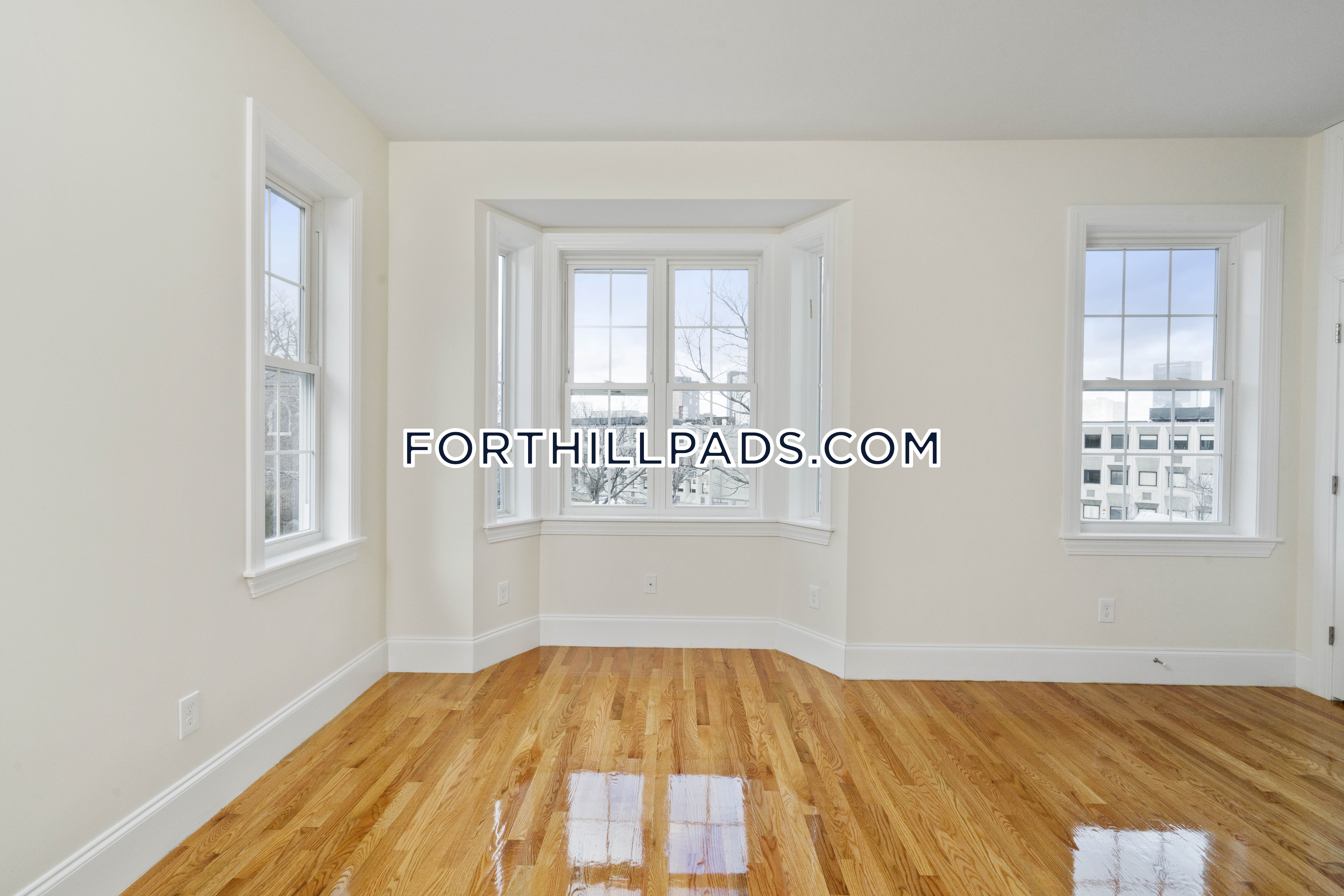 4 bed, 2.5 bath apartment for rent at 130 Roxbury St Unit 1, Roxbury — photo 12 of 24