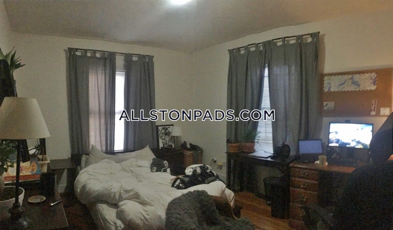 4 bed, 1 bath apartment for rent at 51 Gardner St Unit U1, Allston — photo 14 of 22