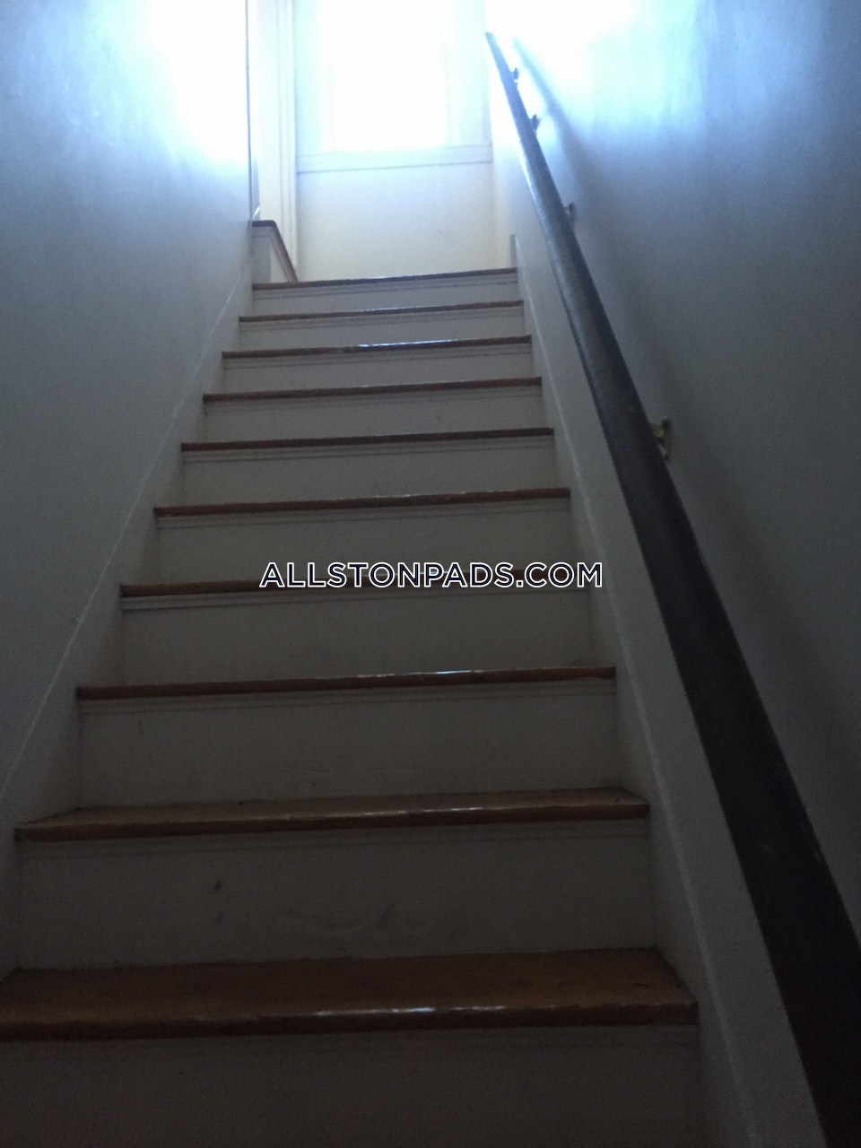 4 bed, 1 bath apartment for rent at 51 Gardner St Unit U1, Allston — photo 15 of 22
