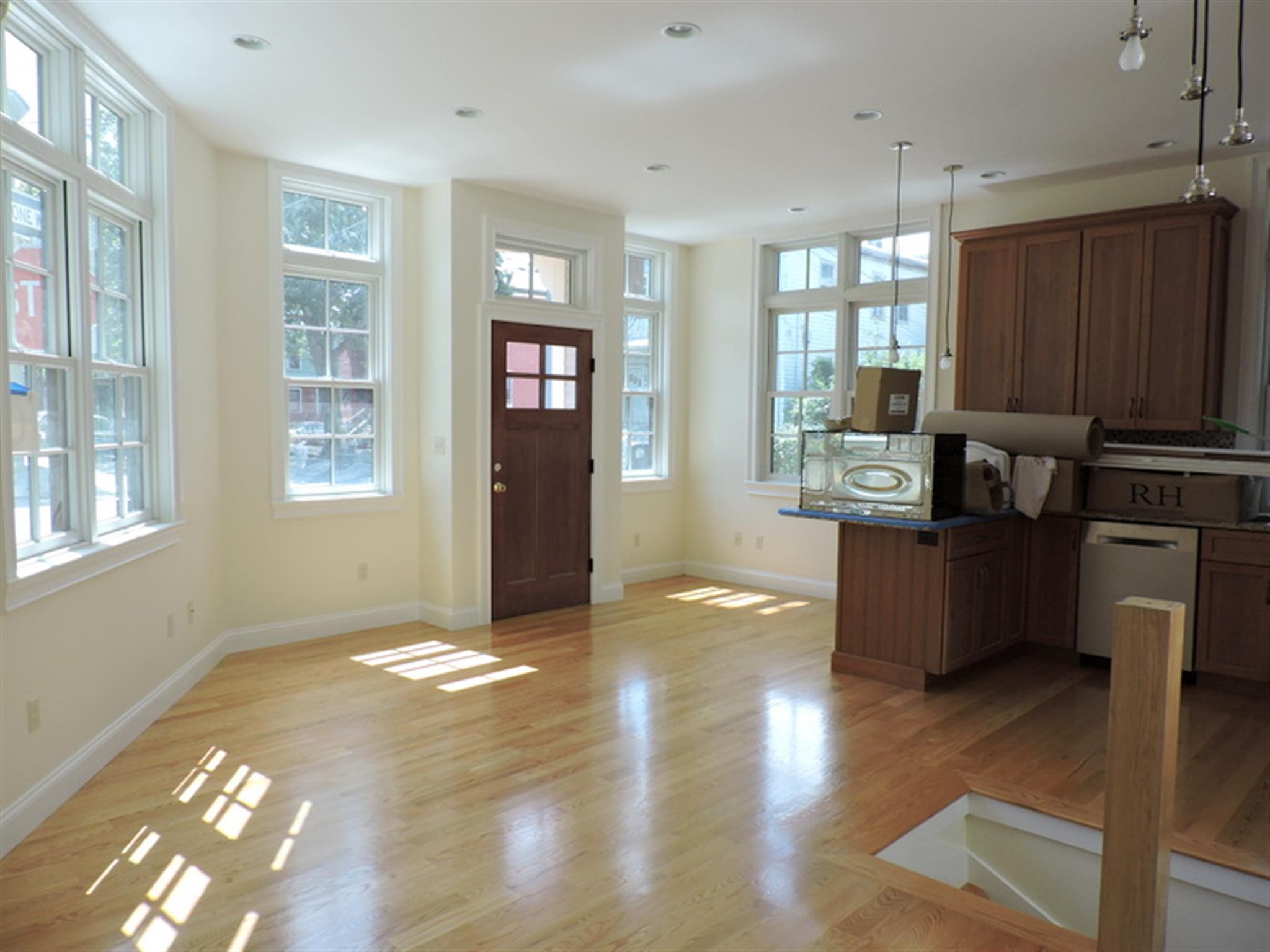 1 bed, 1.5 bath apartment for rent at 147 Webster Ave Unit 1, Kendall Square — photo 4 of 14