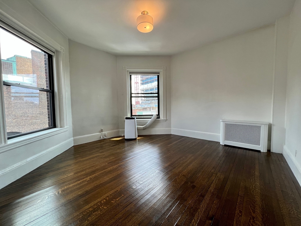 382 Commonwealth Ave, Back Bay