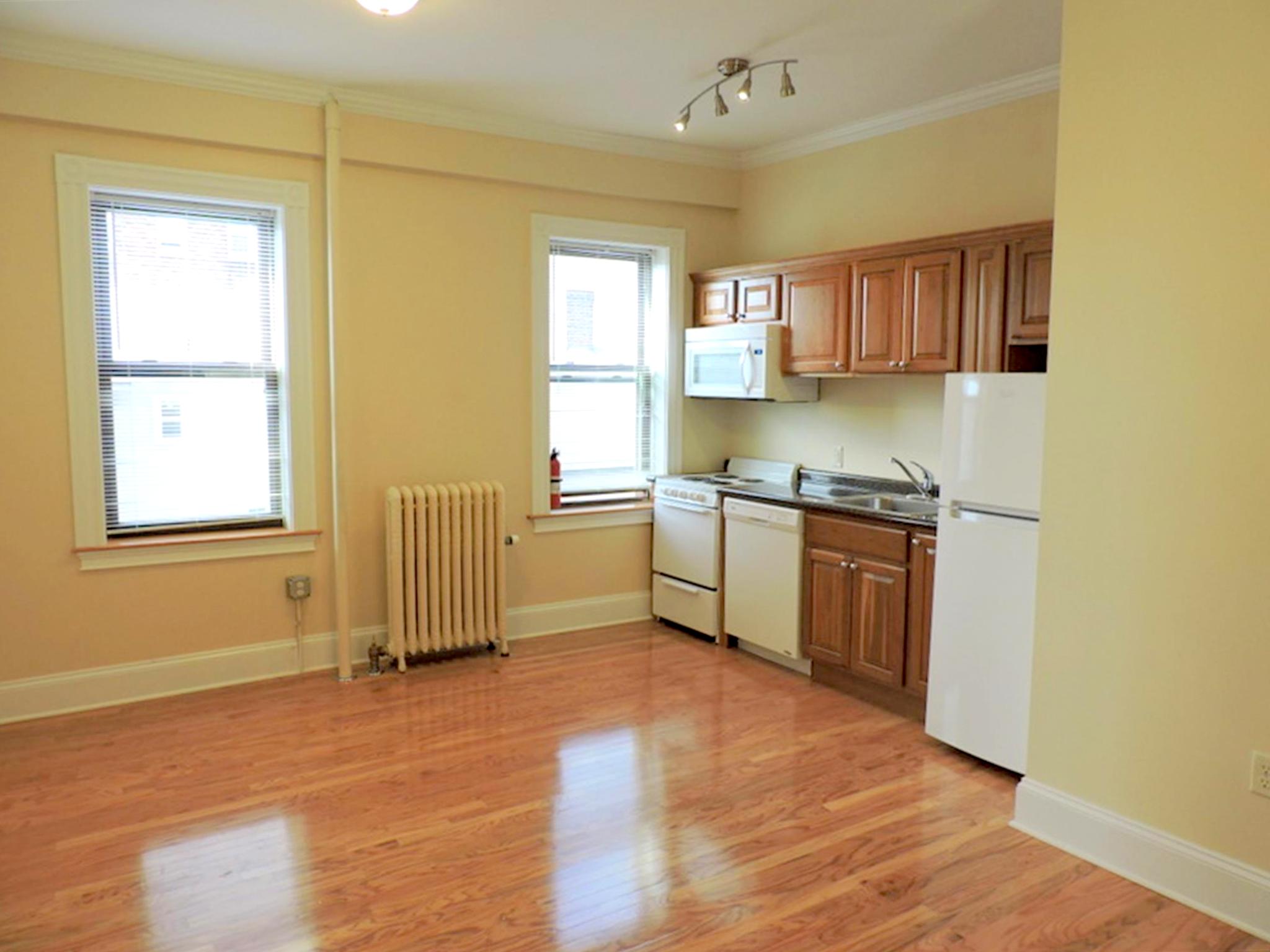 2 bed, 1 bath apartment for rent at 884 Massachusetts Unit 217, Central Square — photo 2 of 16