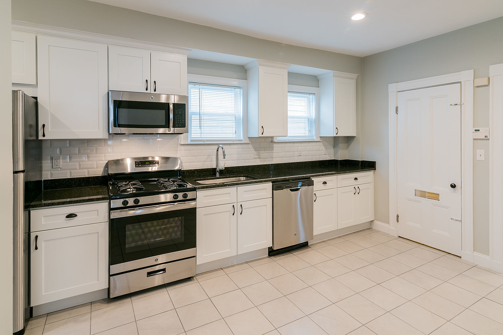 5 bed, 2 bath apartment for rent at 58 Saunders St Unit H, Allston — photo 6 of 17