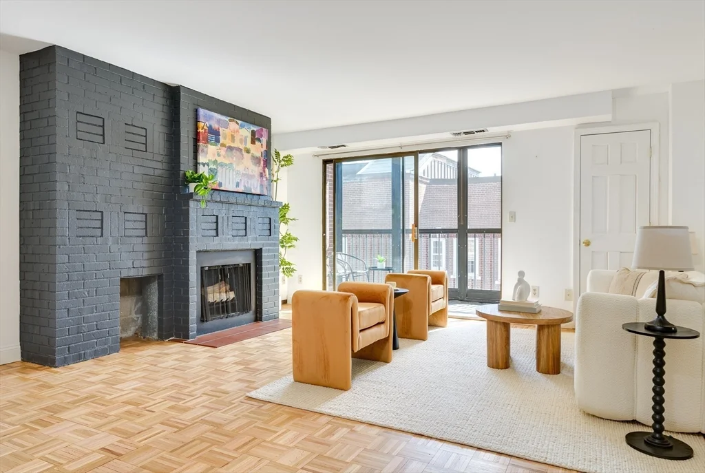 1580 Massachusetts Ave, Neighborhood Nine
