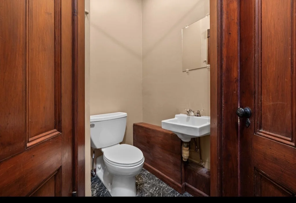 118 Elm, Marlborough