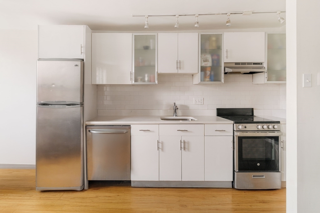 5 N Margin St, North End