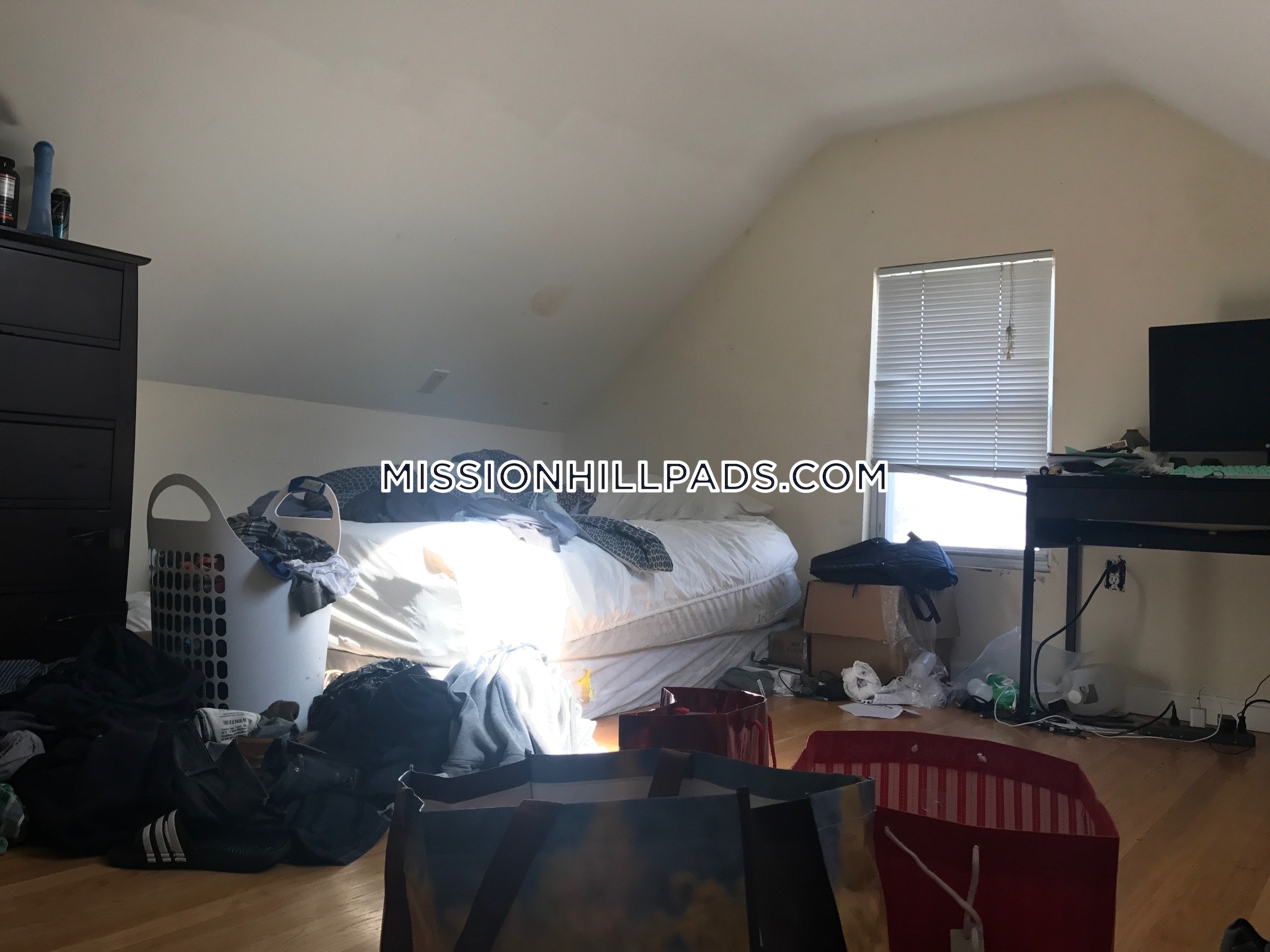 6 bed, 2.5 bath apartment for rent at 1 Sachem St Unit U3, Mission Hill — photo 16 of 45