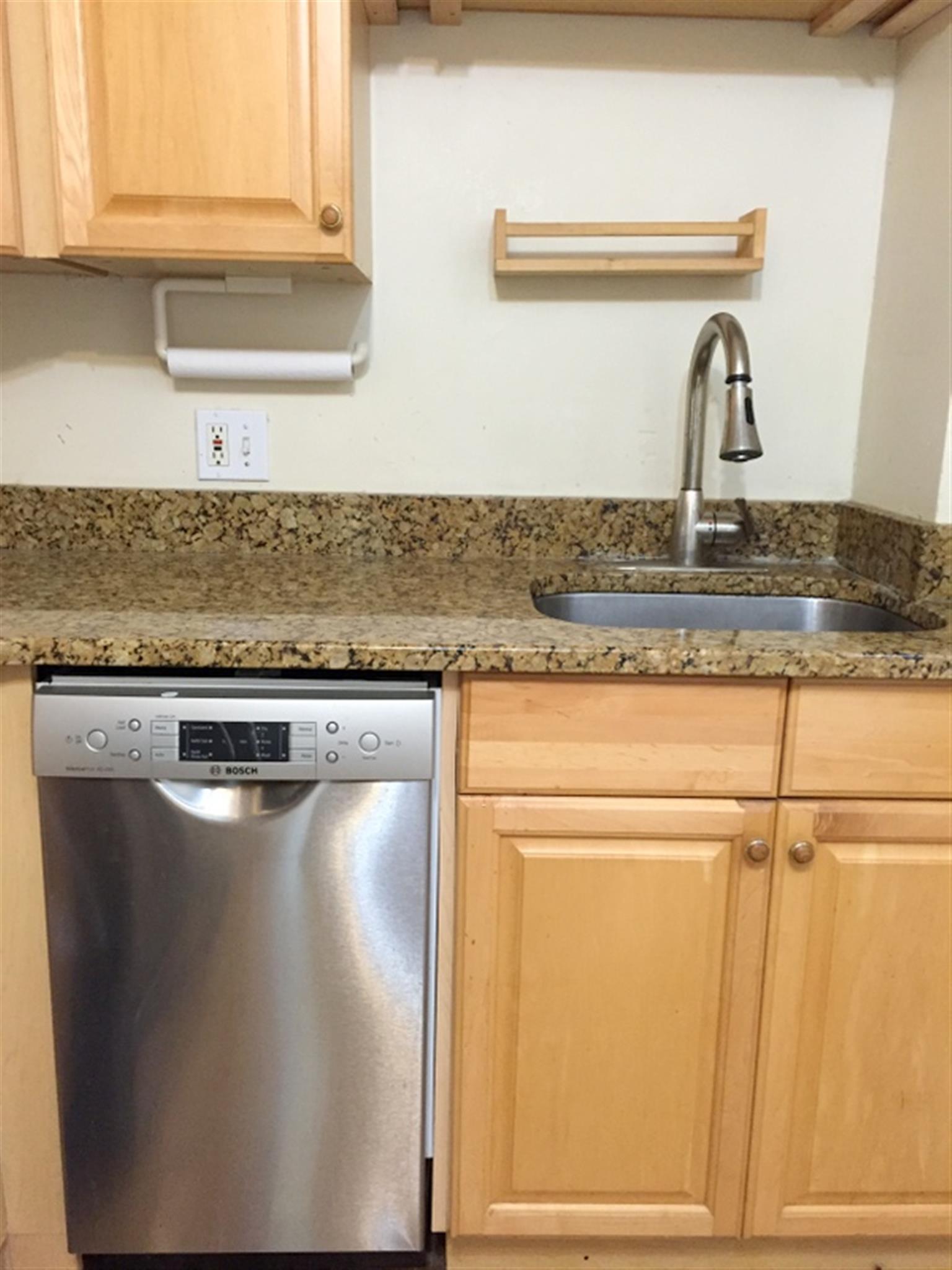 2 bed, 1 bath apartment for rent at 81 Summer St Unit 81-4, Union Square — photo 2 of 14