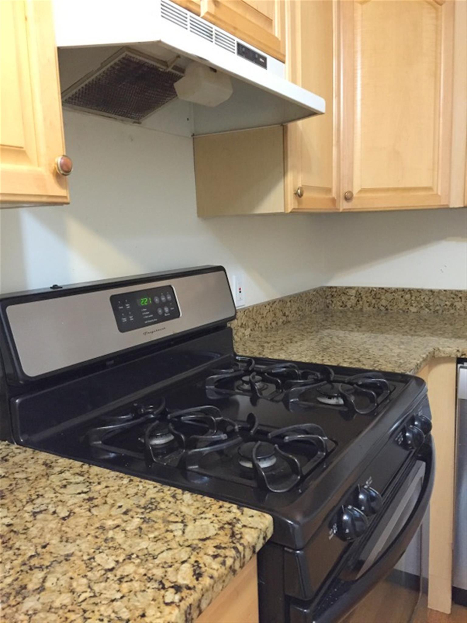 2 bed, 1 bath apartment for rent at 81 Summer St Unit 81-4, Union Square — photo 3 of 14
