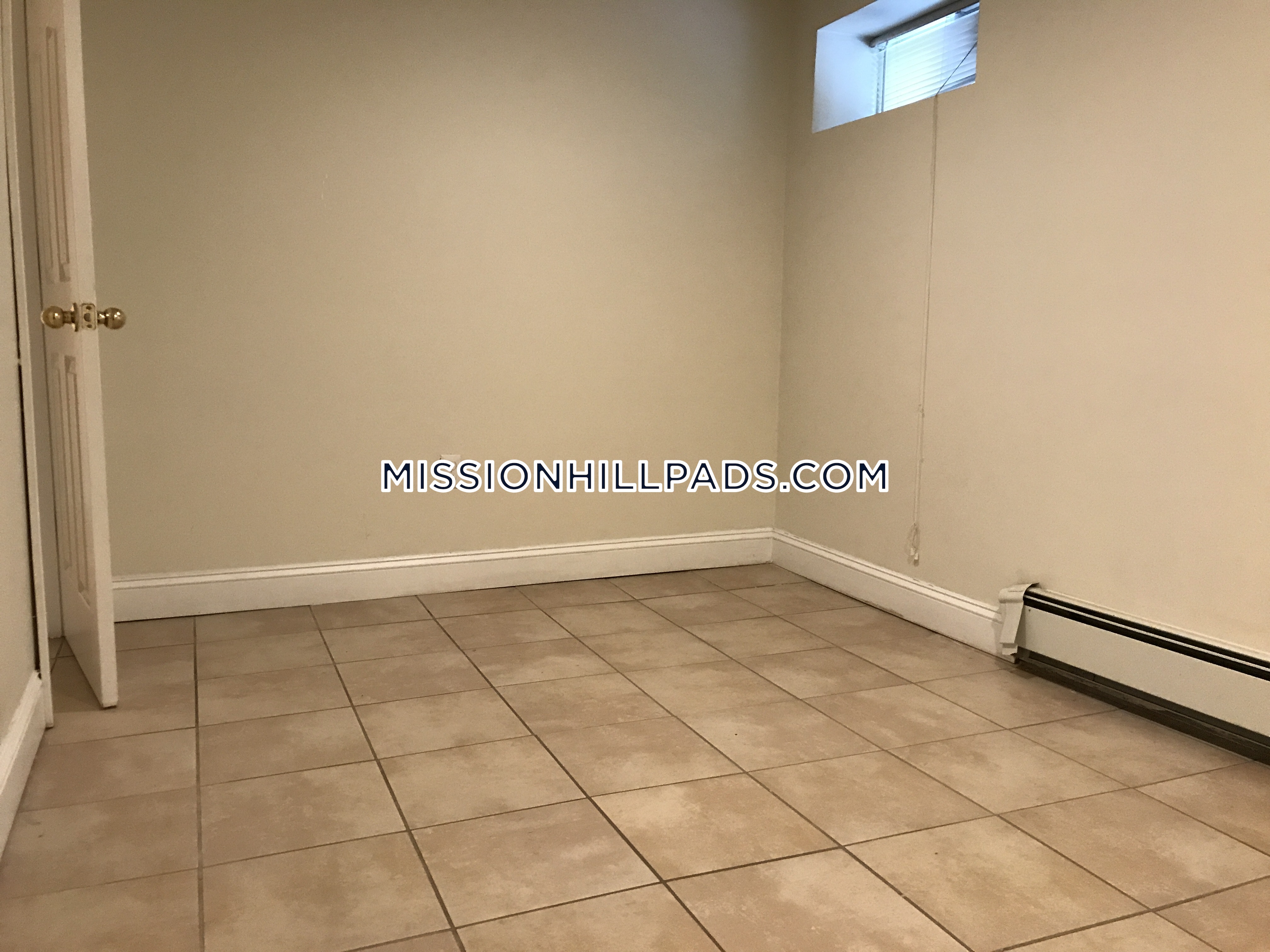 3 bed, 1 bath apartment for rent at 6 Wait St Unit B1, Mission Hill — photo 4 of 10