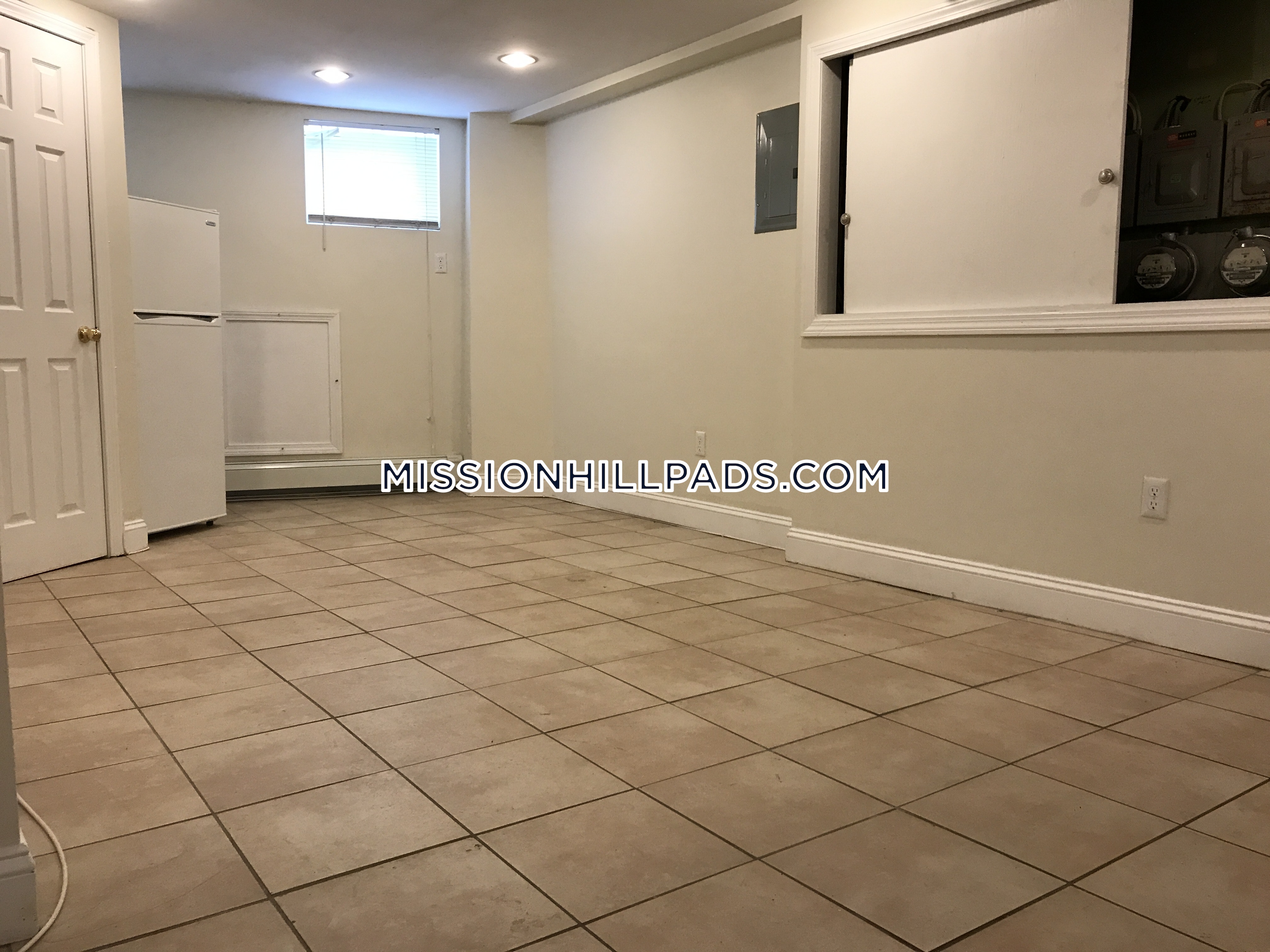 3 bed, 1 bath apartment for rent at 6 Wait St Unit B1, Mission Hill — photo 8 of 10