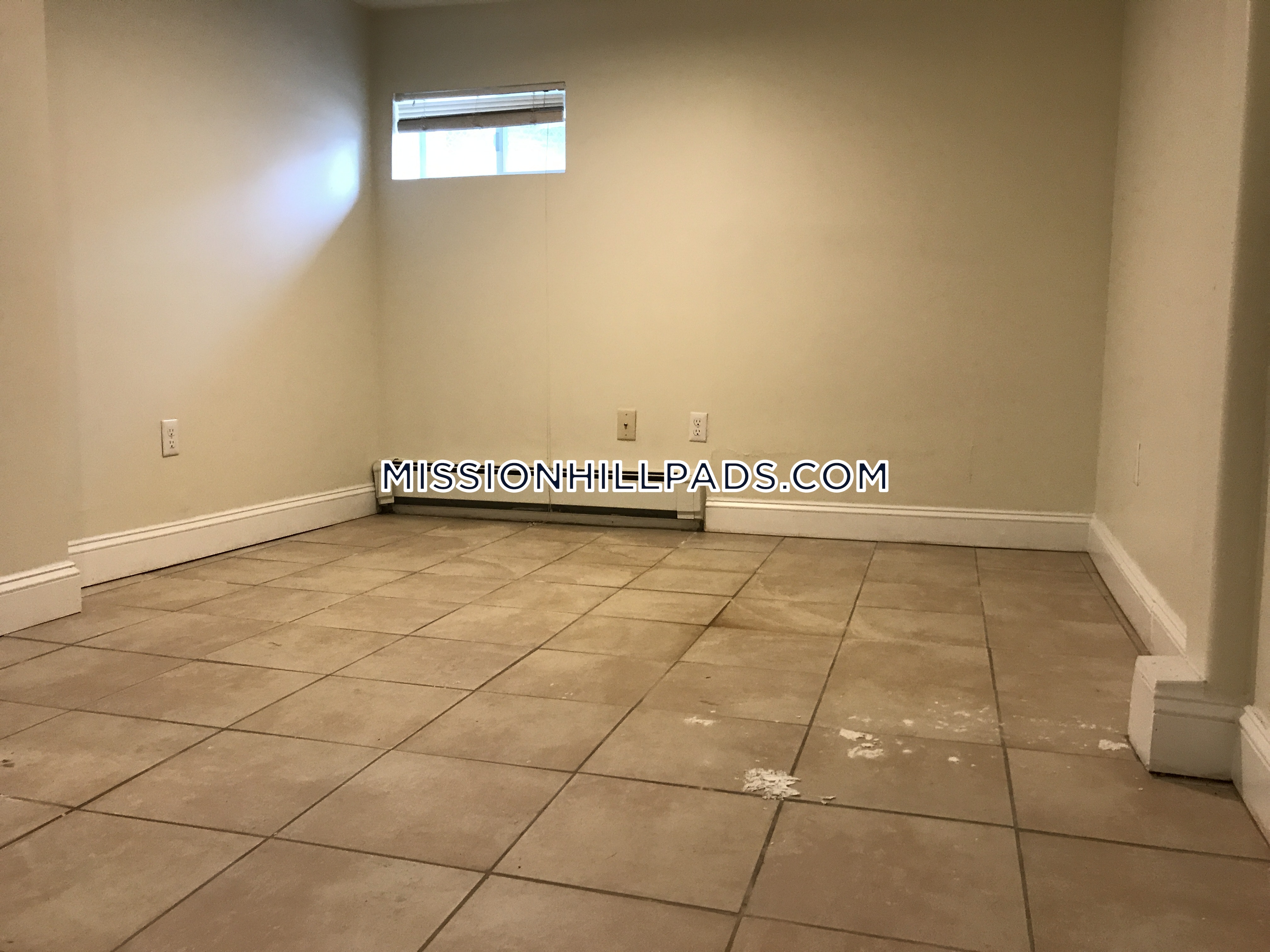 3 bed, 1 bath apartment for rent at 6 Wait St Unit B1, Mission Hill — photo 2 of 10