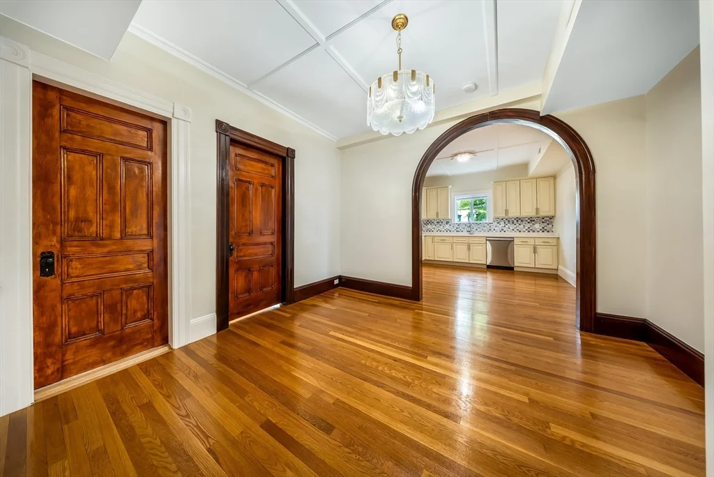 180 Jackson St, Lawrence